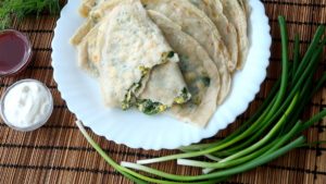 Ленивые кутабы с яйцом и зеленью